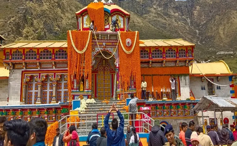 Chardham Yatra 2024 Badrinath Dham Doors Open