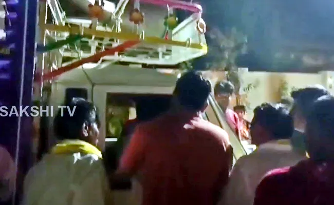 Hindupuram TDP Leaders Attack on YSRCP Leaders