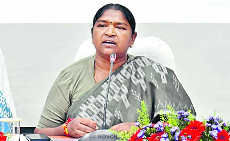 Telangana govt to set up 150 Mahila Shakti canteens: Seethakka