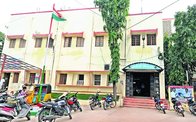 టీడీపీలో పీఠముడి!
