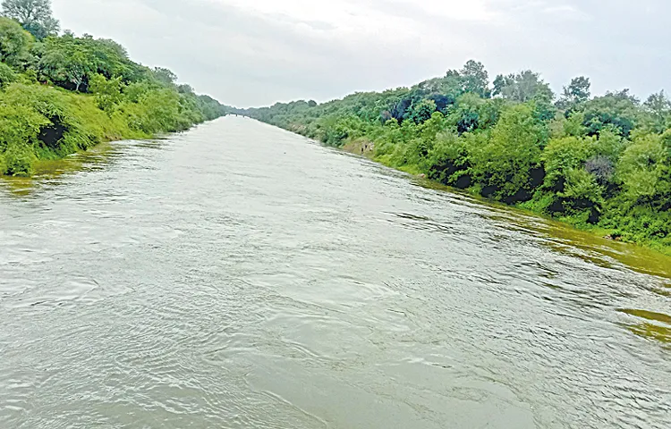 Mid Manair filled with water