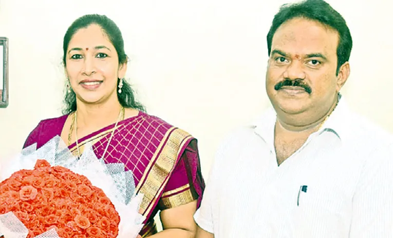 Eluru Mayor Shaik Noorjahan Couple Betrayal of trust To YSRCP