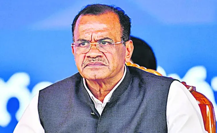 Minister Komatireddy Venkat Reddy Orders To Demolish Brs Office