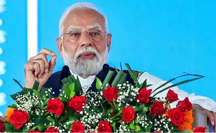 Narendra Modi apologize for collapse Chhatrapati Shivaji statue