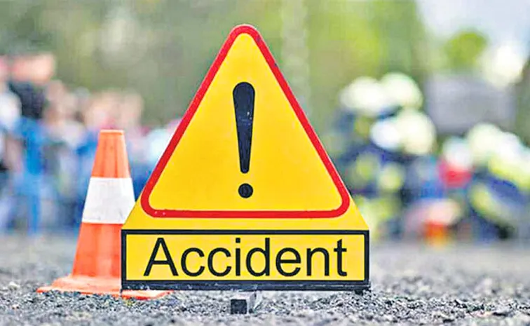 Four Telugu Techies Died In Dallas Road Accident