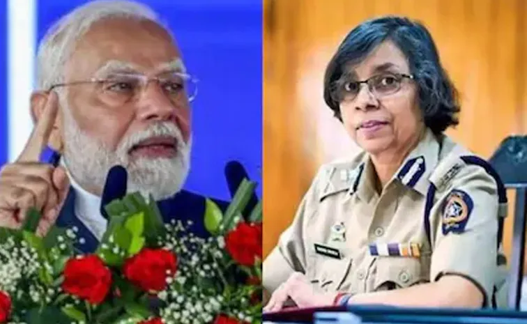 IPS Rashmi Shukla who is First Women DGP of Maharashtra