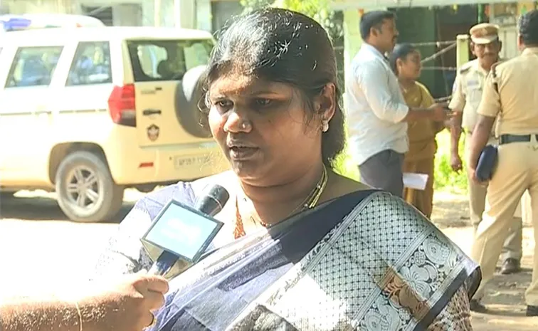Ex Mp Nandigam Suresh Wife Challenged Home Minister Anita