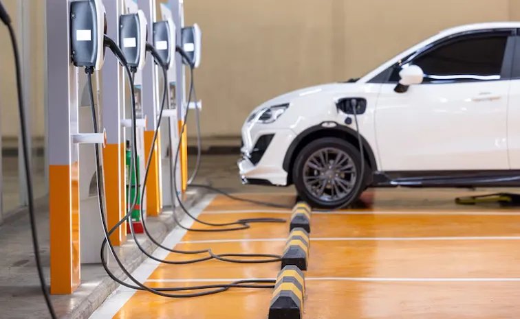 Centre Approves Rs 10,900 Crore PM e-Drive To Boost Electric Mobility