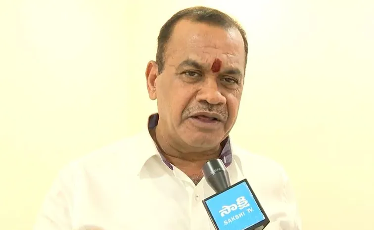 Komatireddy Venkat Reddy Fire On Koushik Reddy
