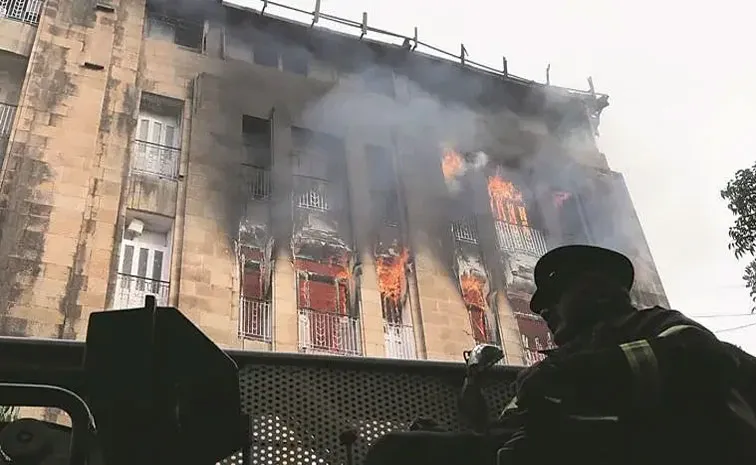 Fire Breaks Out In A Building In Mumbai's Ghatkopar, 13 Injured