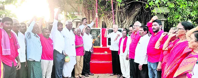 సాయుధ పోరాటం భావితరాలకు ఆదర్శం 