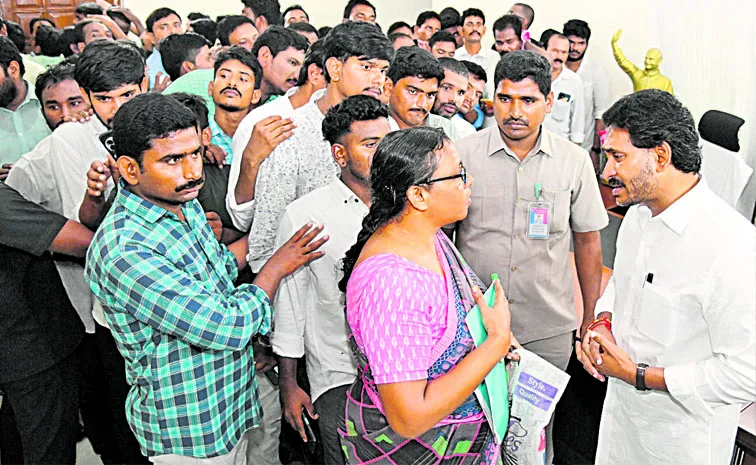 Former CM Jagan mohan reddy visit to Pulivendula: Andhra pradesh