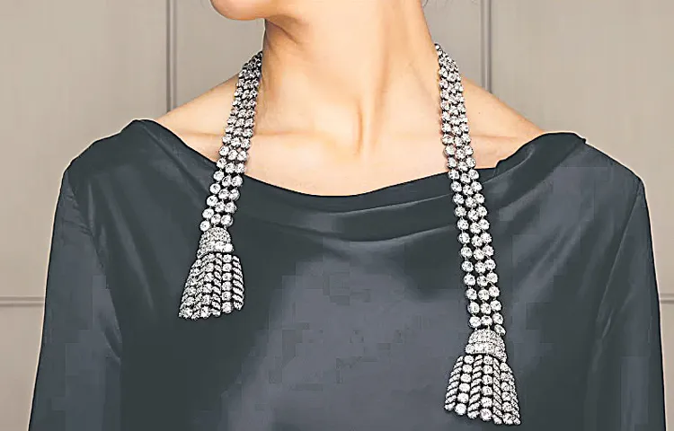 A rare three row necklace will be auctioned in Geneva in November