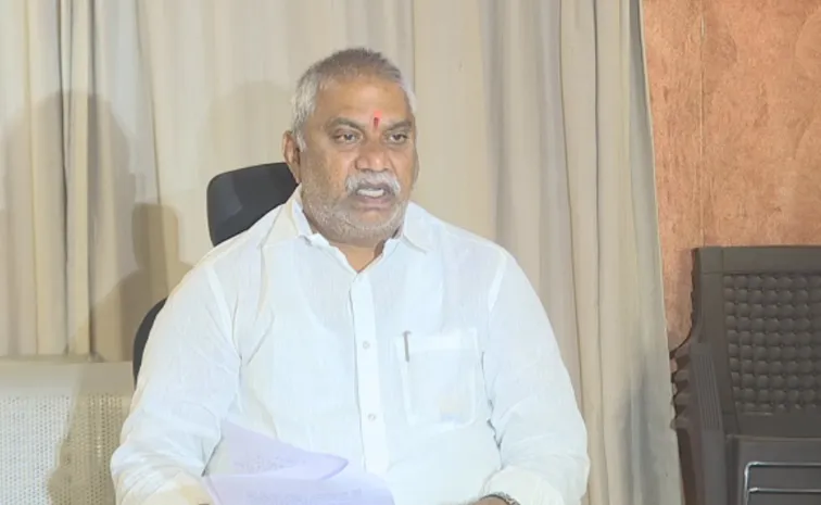Malladi Vishnu Fires On Chandrababu