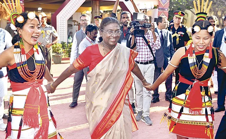 President DroupadMurmu inaugurated Bhartiya Kala Mahotsav at Rashtrapati Nilayam