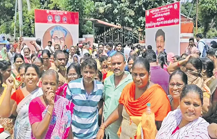 Concern of flood victims at NTR Collectorate