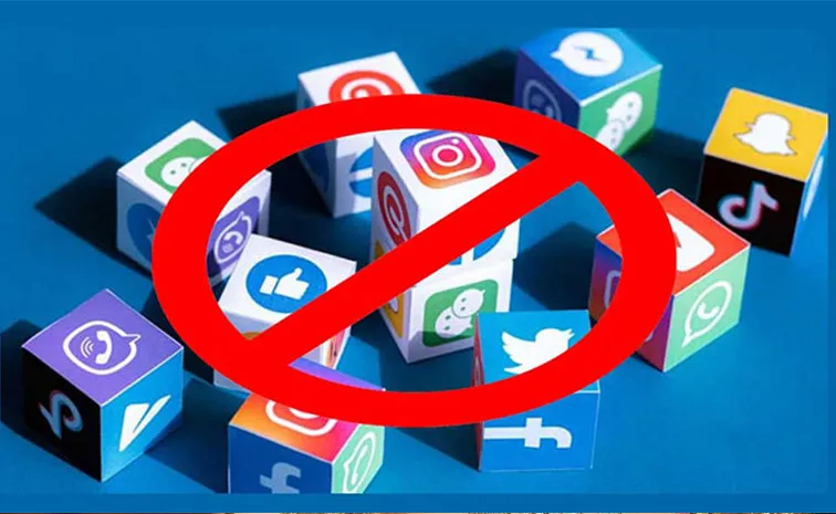Social Media Ban for Government Employees