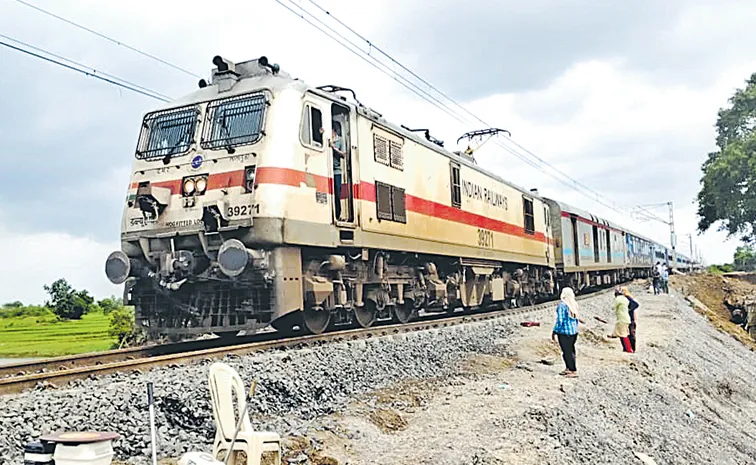 Railway officials staff and workers completed works of railway lines quickly