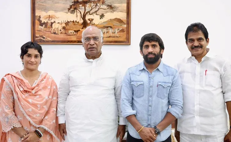Bajrang Punia And Vinesh Phogat Joins In Congress