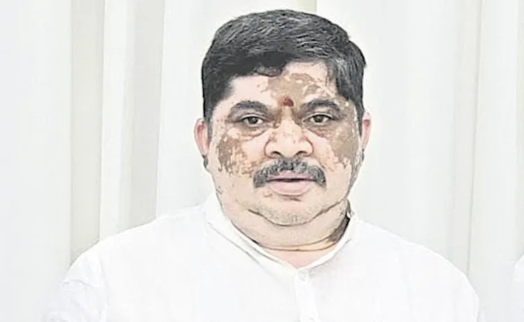 15 Lakhs for Chakali Ilamma Jayanthi Celebration: Ponnam Prabhakar