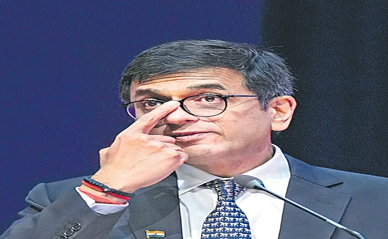 CJI DY Chandrachud raps petitioner in Supreme Court
