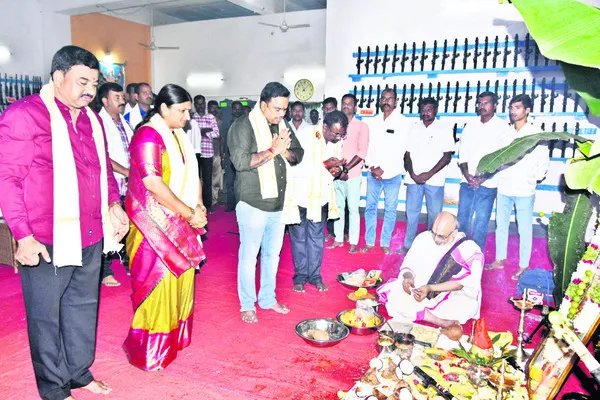 ఆయుధాలను గౌరవించుకోవాలి 