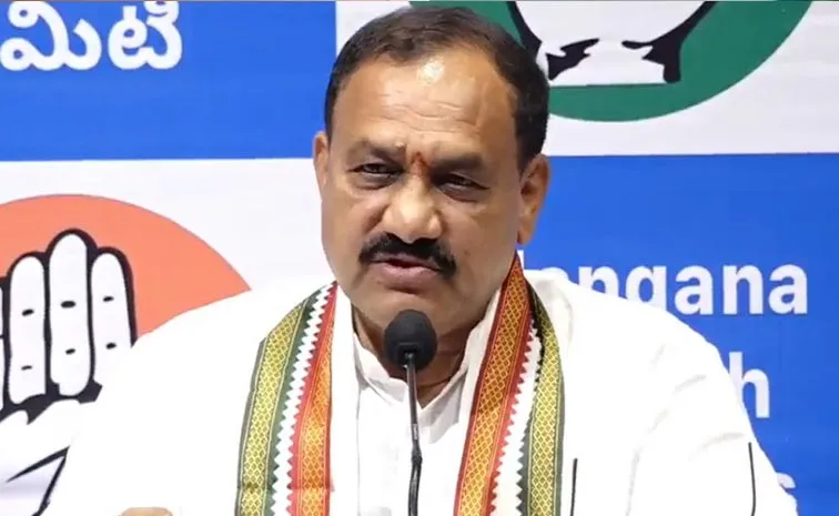 TPCC chief mahesh kumar clarity on konda surekha removal of ministry