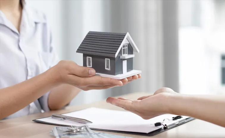 How to reduce home loan interest rate with just three EMIs?