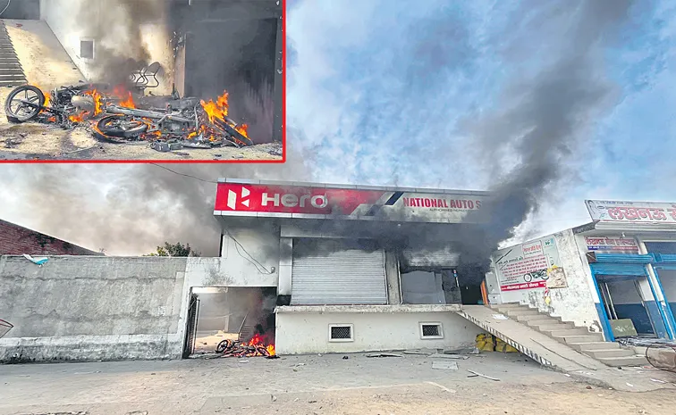 Violent clash over DJ music at Durga immersion turns deadly in UP Maharajganj