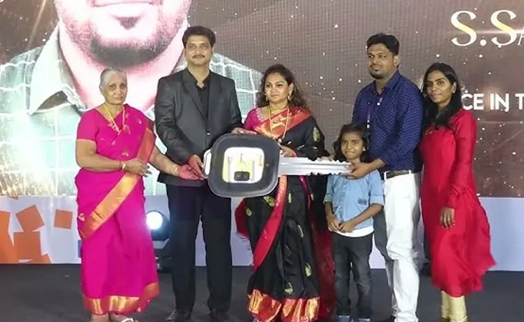 Diwali 2024 Chennai company gifts 28 cars including Mercedes Benz to employees