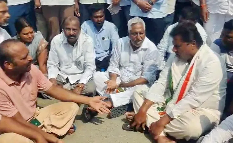 mlc jeevan reddy protest over congress leader assassination in jagtial