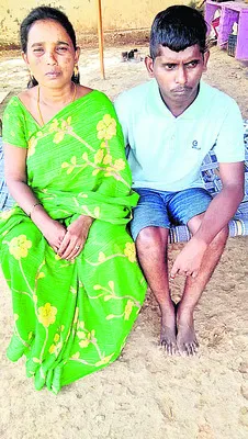 బడుగుజీవిపై పచ్చకక్ష