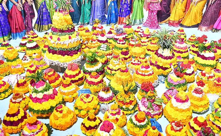 Dussehra 2024: Batukamma 3rd Day Muddapappu Batukamma