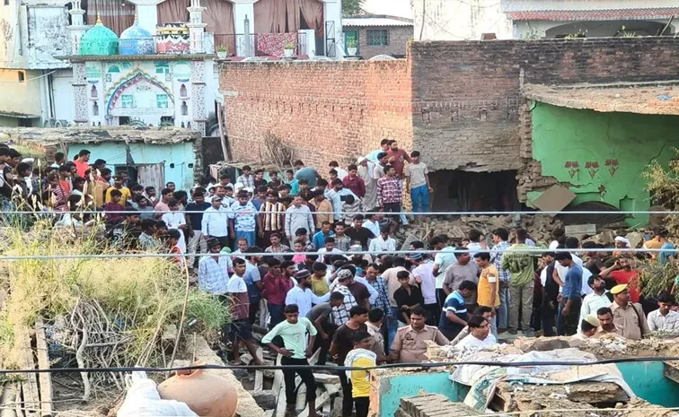 Explosion in Illegal Firecracker Factory