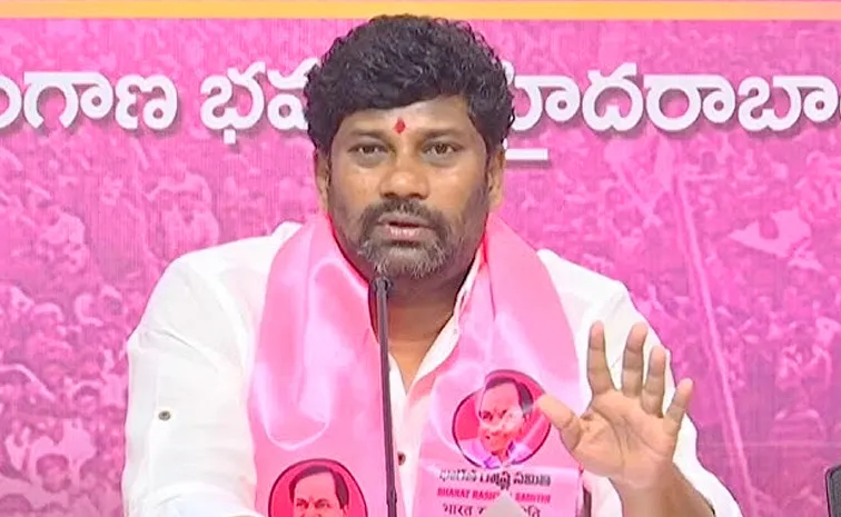 BRS Balka Suman Sensational Comments On Congress MLA Vivek