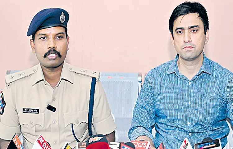 Three persons arrested in the case asviya