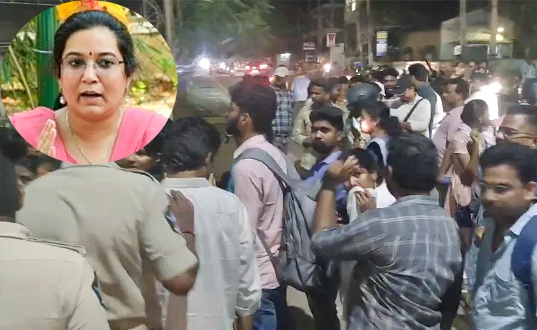 Tdp Mla Aditi Gajapathi Raju Insulted The Secretariat Employees