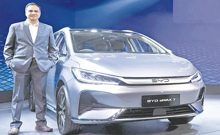 BYD eMAX 7 Launched Prices Start From Rs 26. 90 Lakh