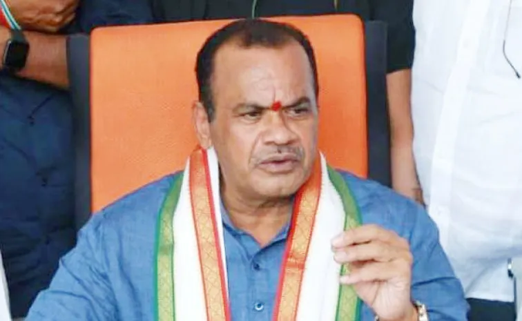 Minister Komatireddy Venkat Reddy On Telangana Roads