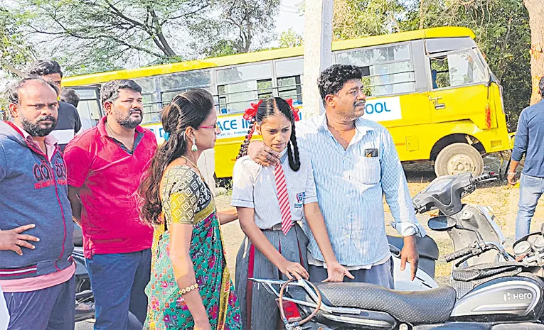 School Bus Accident in Hyderabad 40 Students Injured