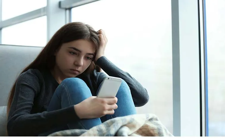How To Overcome Social Media Addiction And Some Tips