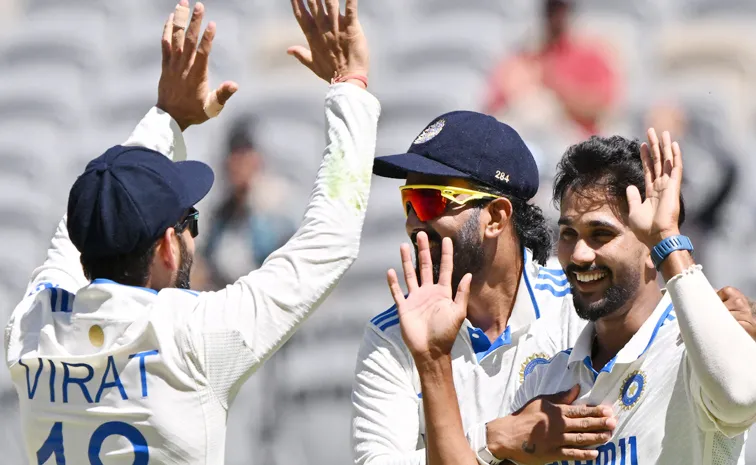 Ind vs Aus Debutant Nitish Reddy Maiden Test Wicket Gets Big Fish Video