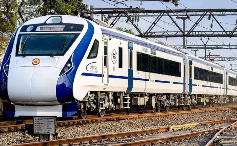 Vande Bharat Express From Bhopal to Delhi 11 Hours Late Passengers Protested on Track