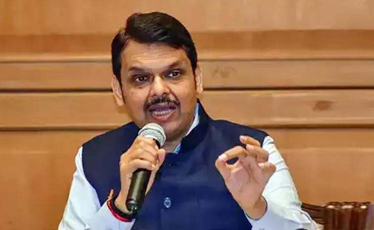 BJP Fadnavis Interesting Comments Over Maha CM Post