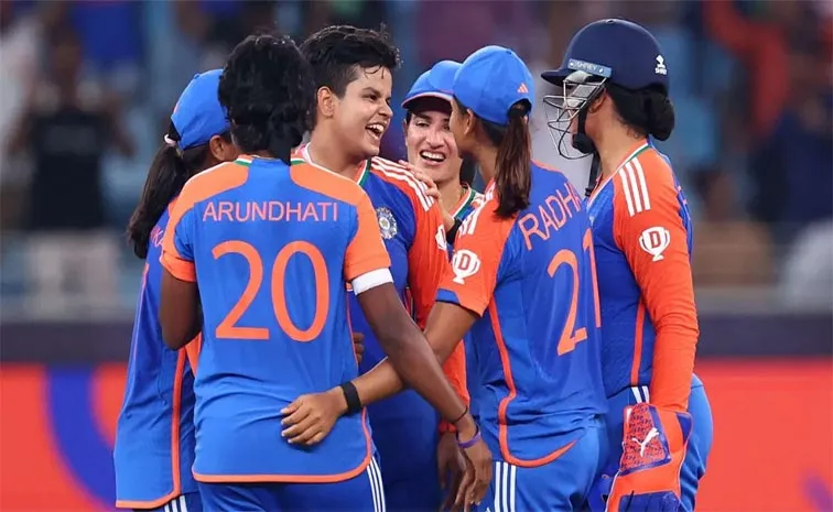 India Updated Squad vs Australia Revealed As Wicketkeeper Batter Ruled Out Due To Injury