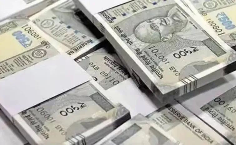 PSU banks financial institutions raise Rs 4 5 crore through scrap disposal
