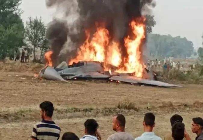 MiG29 fighter jet crashes near Agra pilot ejected from plane