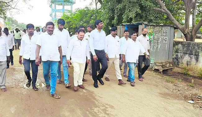 గ్రామ సమస్యల పరిష్కారానికి చర్యలు 