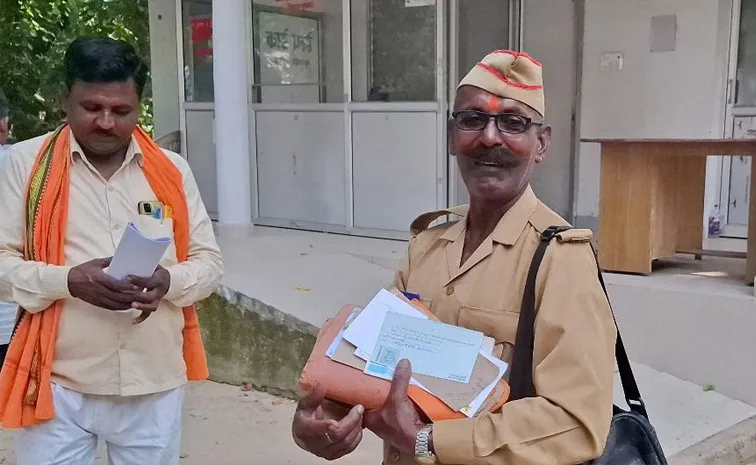 amazing suresh kumar style of delivering letters