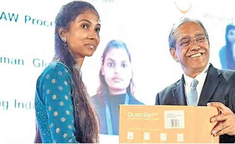 Kannagi Won Best Pipe Welder In Tamil Nadu